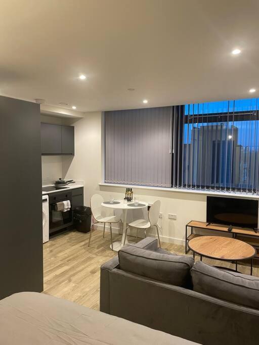 Stylish Flat In Old Trafford Leilighet Manchester Eksteriør bilde